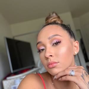 Meet your Posher, Keely